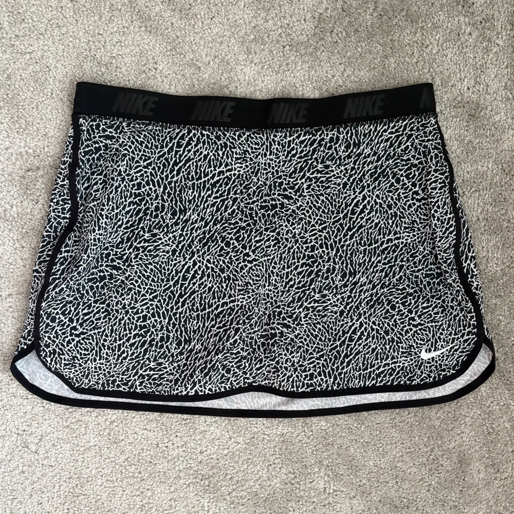 NWT Nike Dri Fit Flip Print Golf Skort
